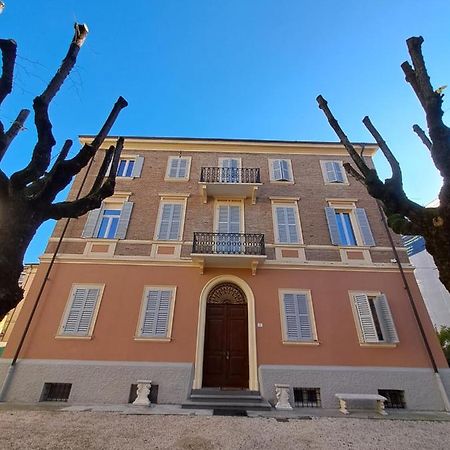 Residence Del Centro Modena Kültér fotó